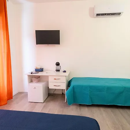 Prestige House 7 Pensión 3*
